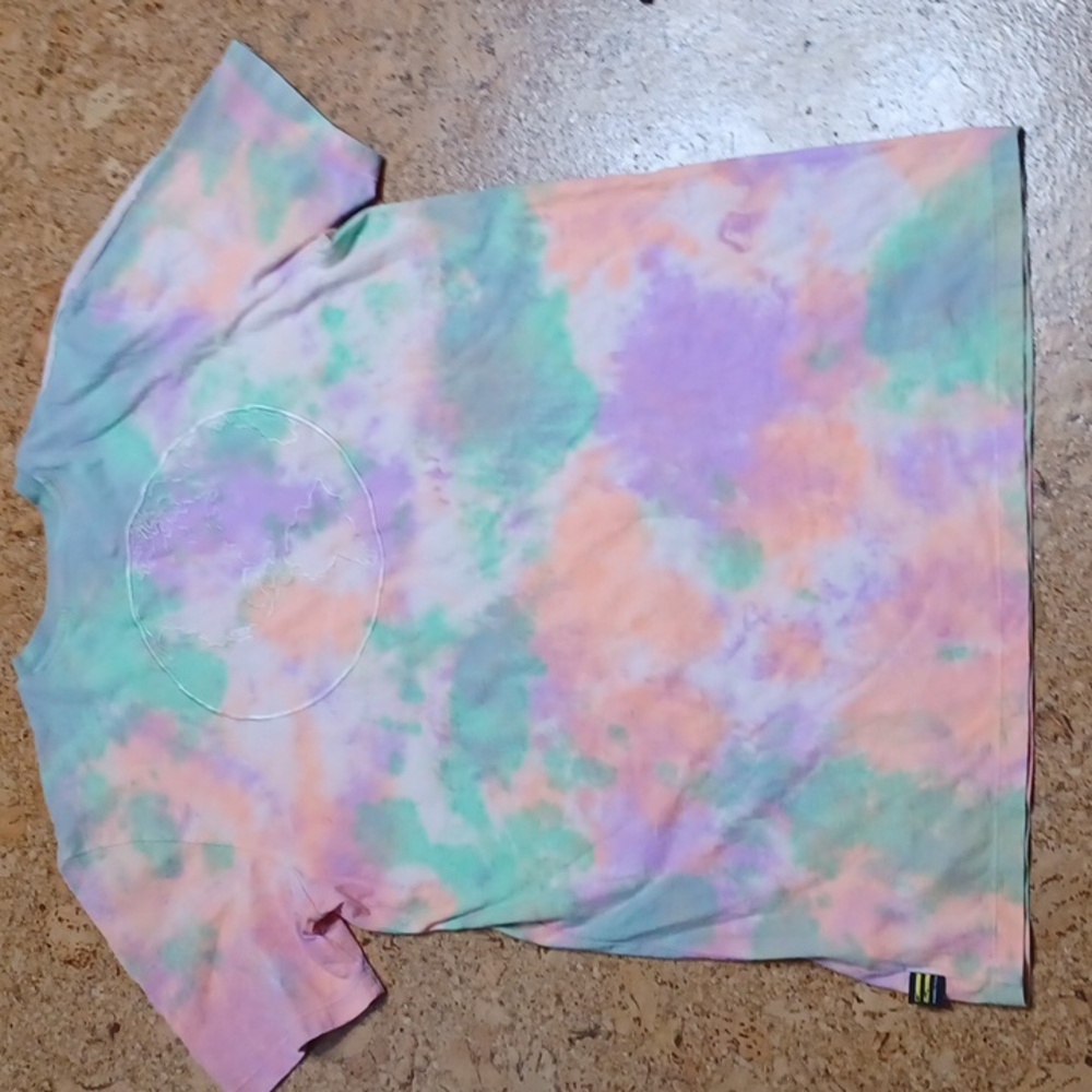 Pharrell Williams All Cotton Samsara Tie Dye Tee Men's L - Picture 5 of 7